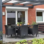 Apartman Take Off