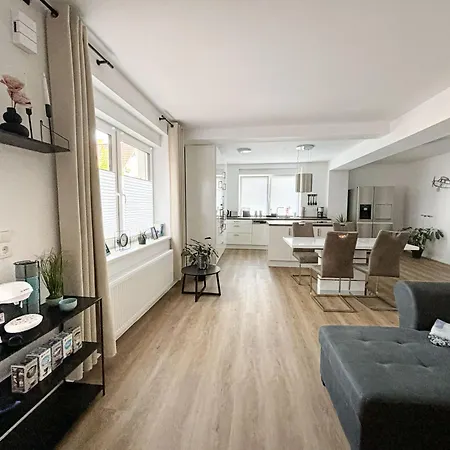 Apartment Take Off Cloppenburg